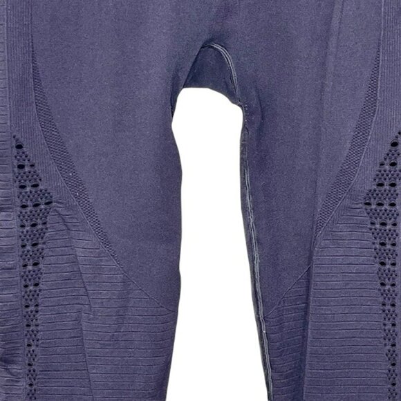 GYMSHARK Energy+ Seamless Stretch Cropped Eyelet Leggings Contoured - Black - L - Picture 4 of 12